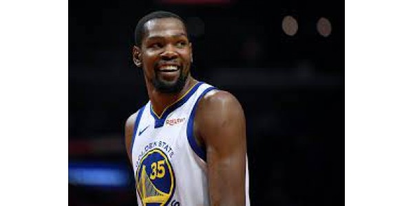 Durant argumenterer med fans på Twitter